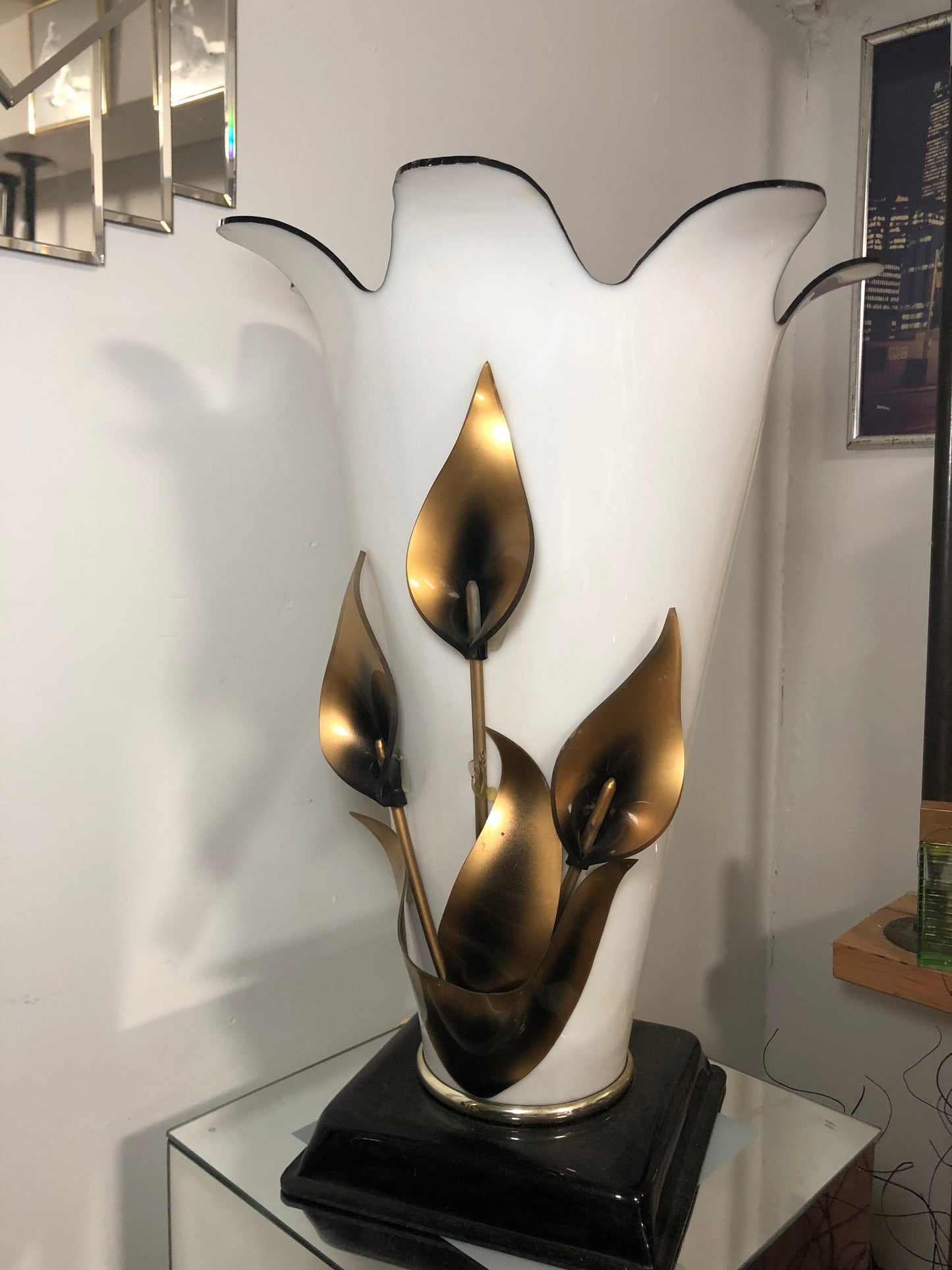 Tulip Lamp