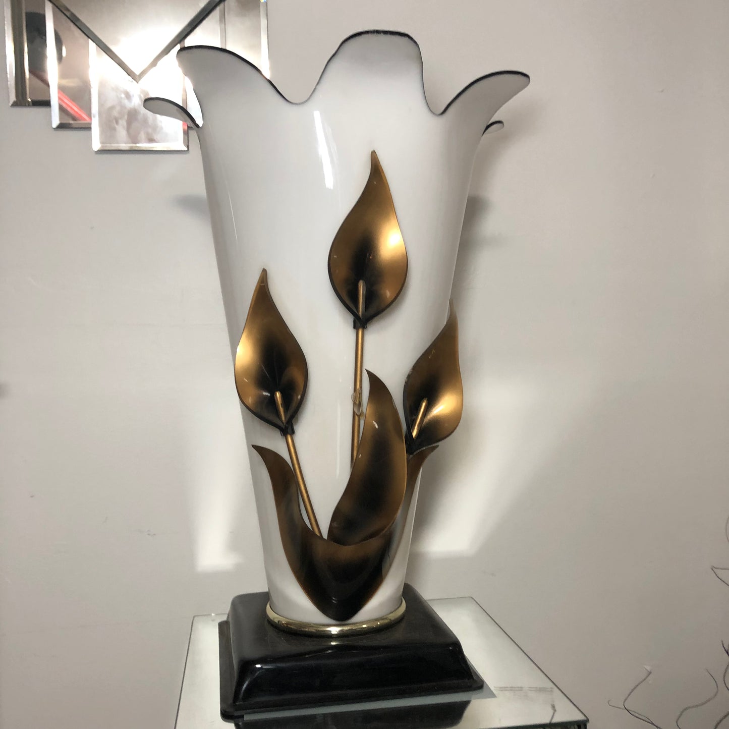 Tulip Lamp