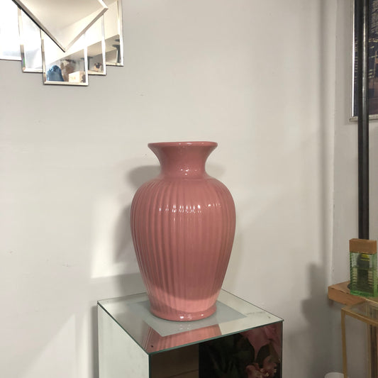 80s ribbed vase