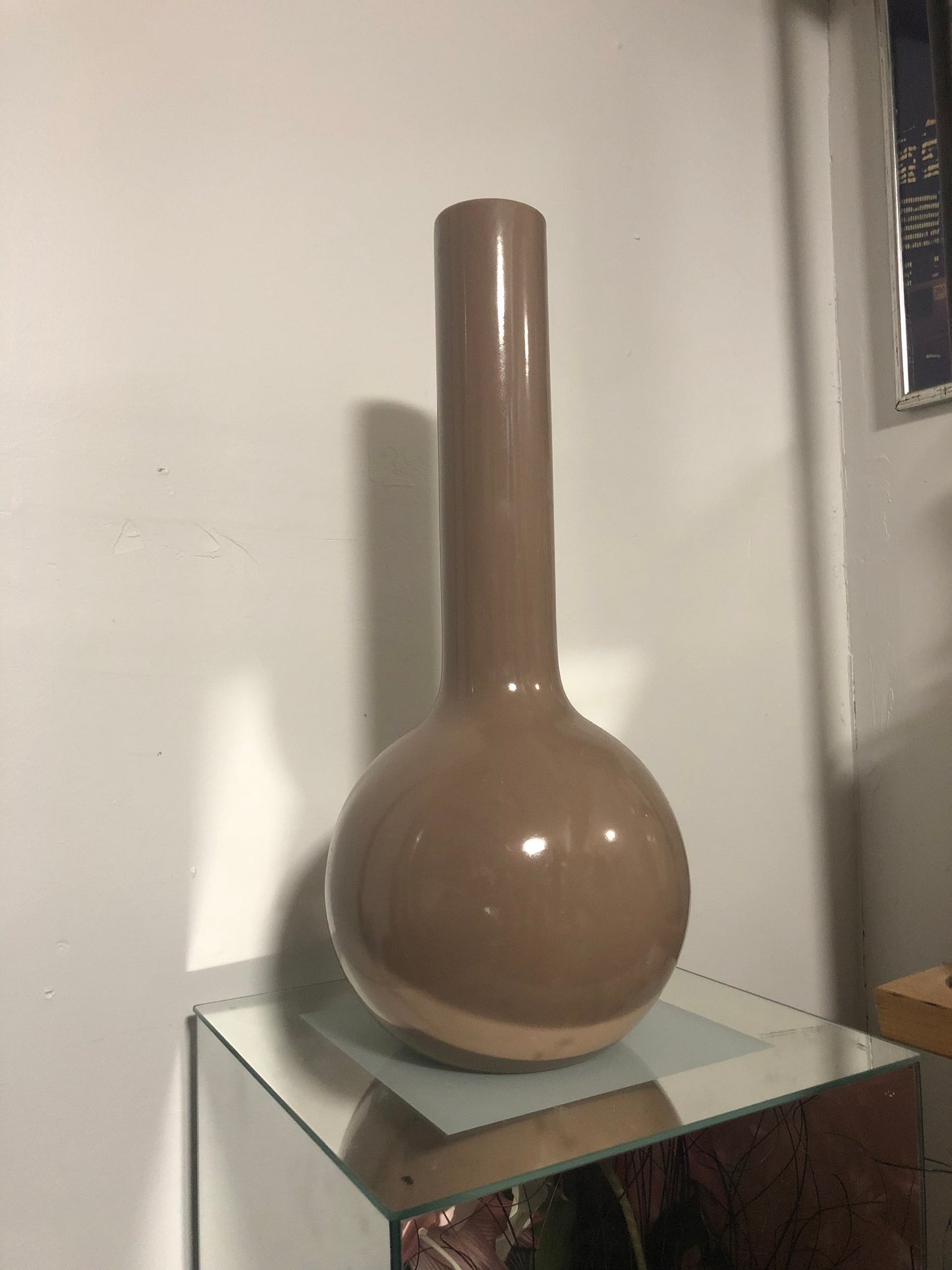 Royal Haegar taupe vase