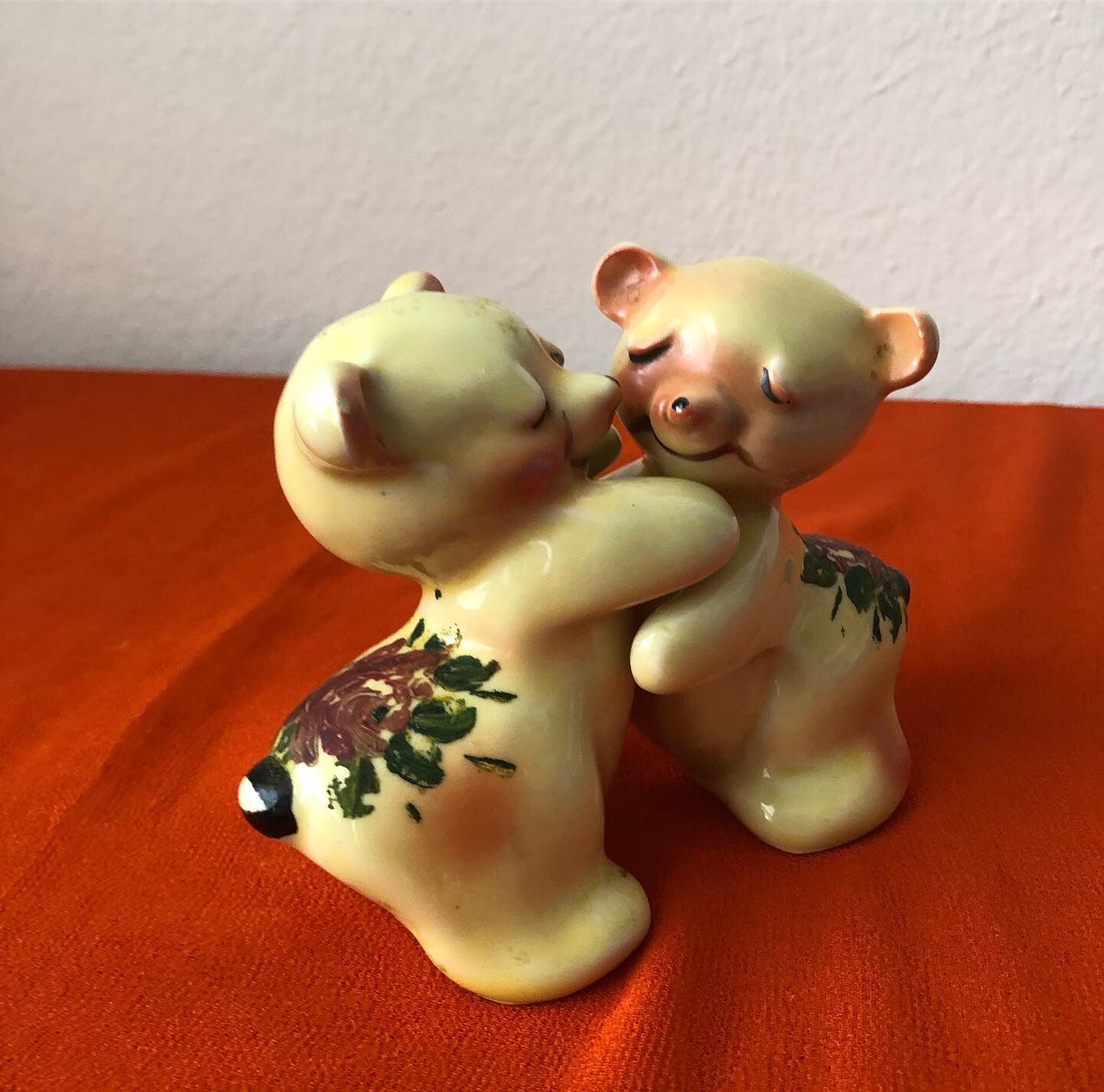 Hugging Bears Salt & Pepper Shakers