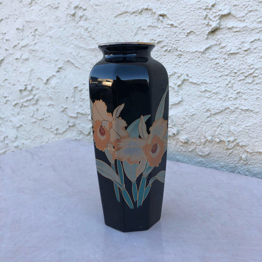 Shaddy Japan Vase