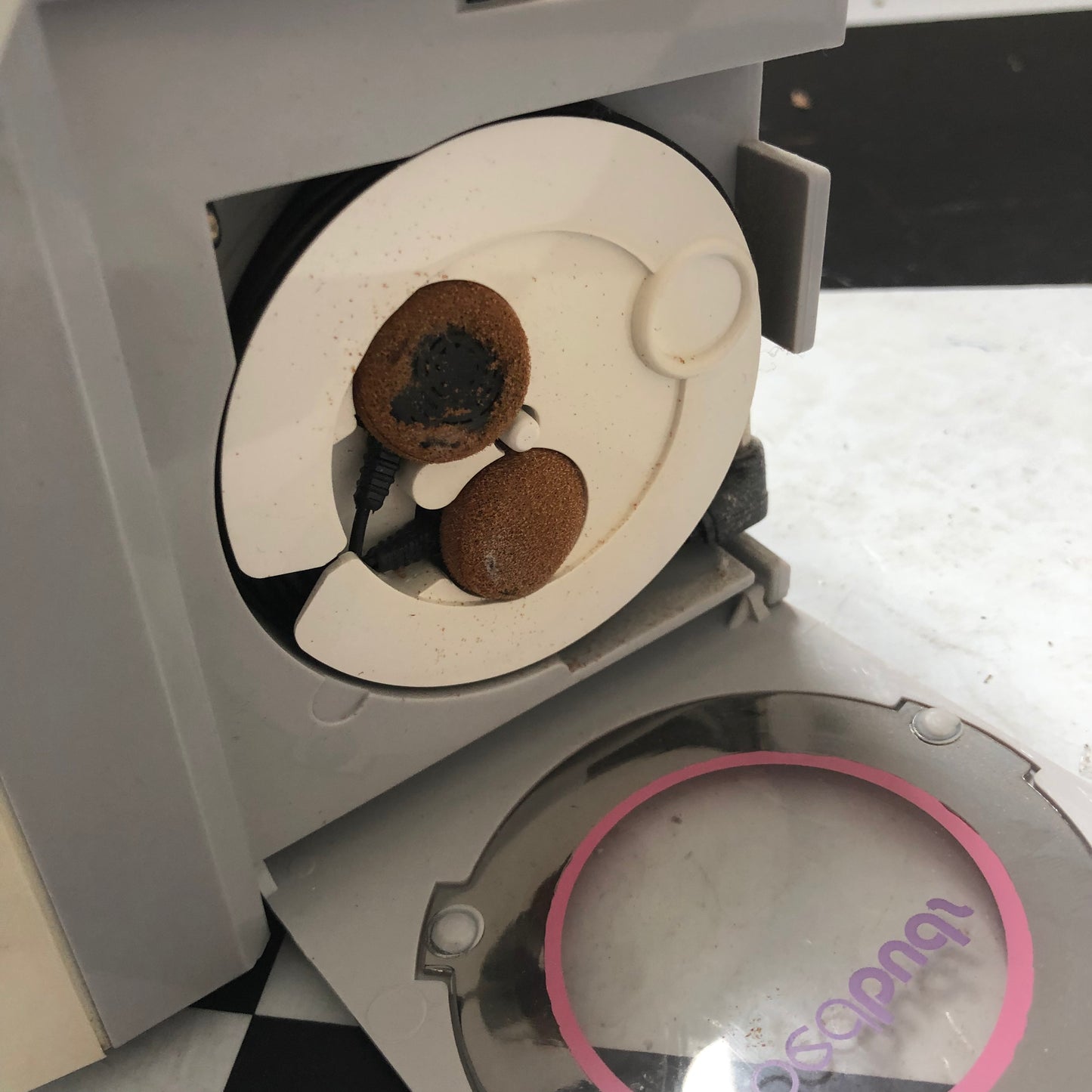 Vintage P’Jammer AM FM clock radio