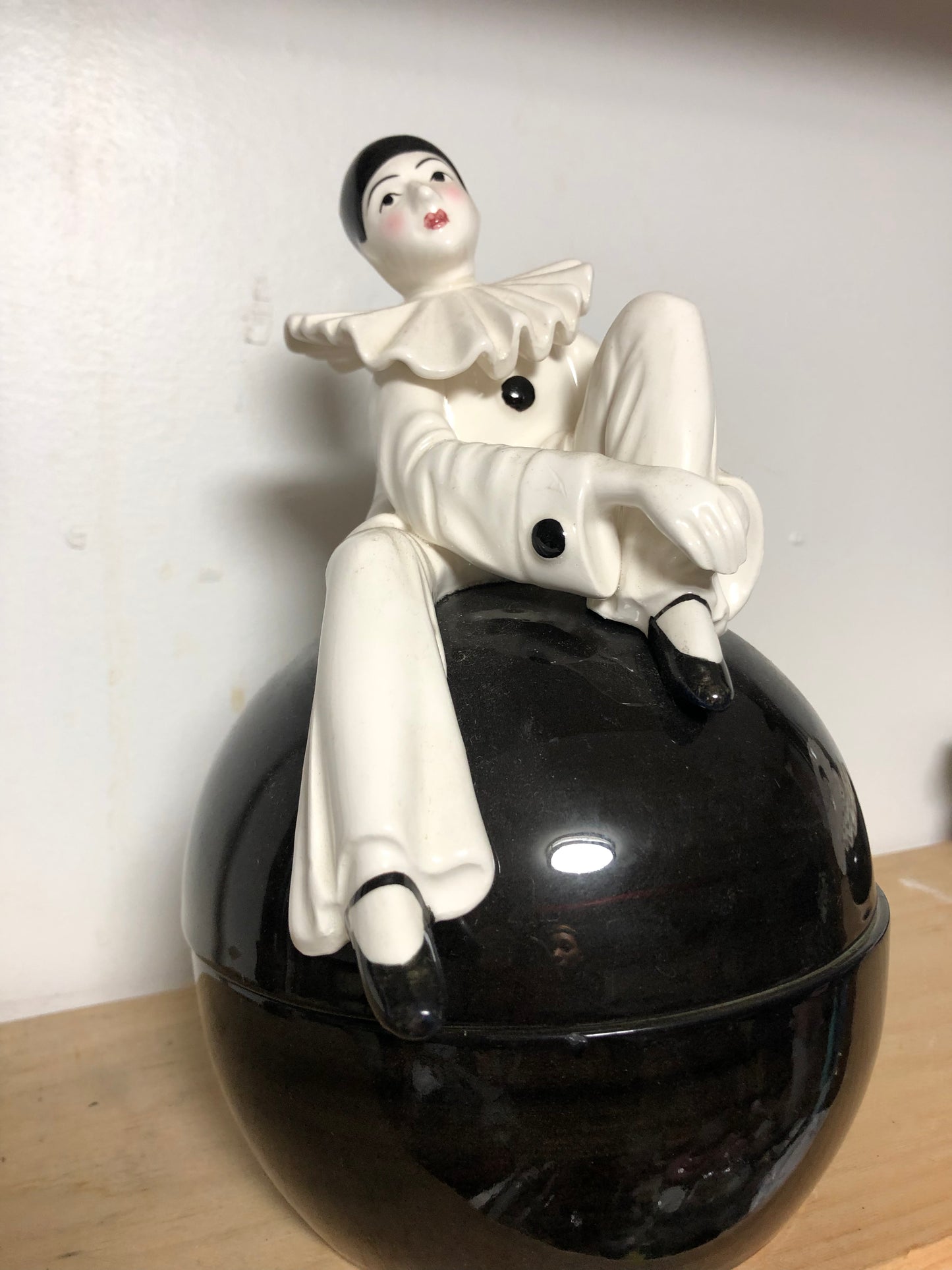 Taste Setter Sigma Pierrot Clown Ball Jar